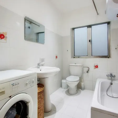 Dc 5 - Seafront 3 Bedroom Penthouse * Sliema